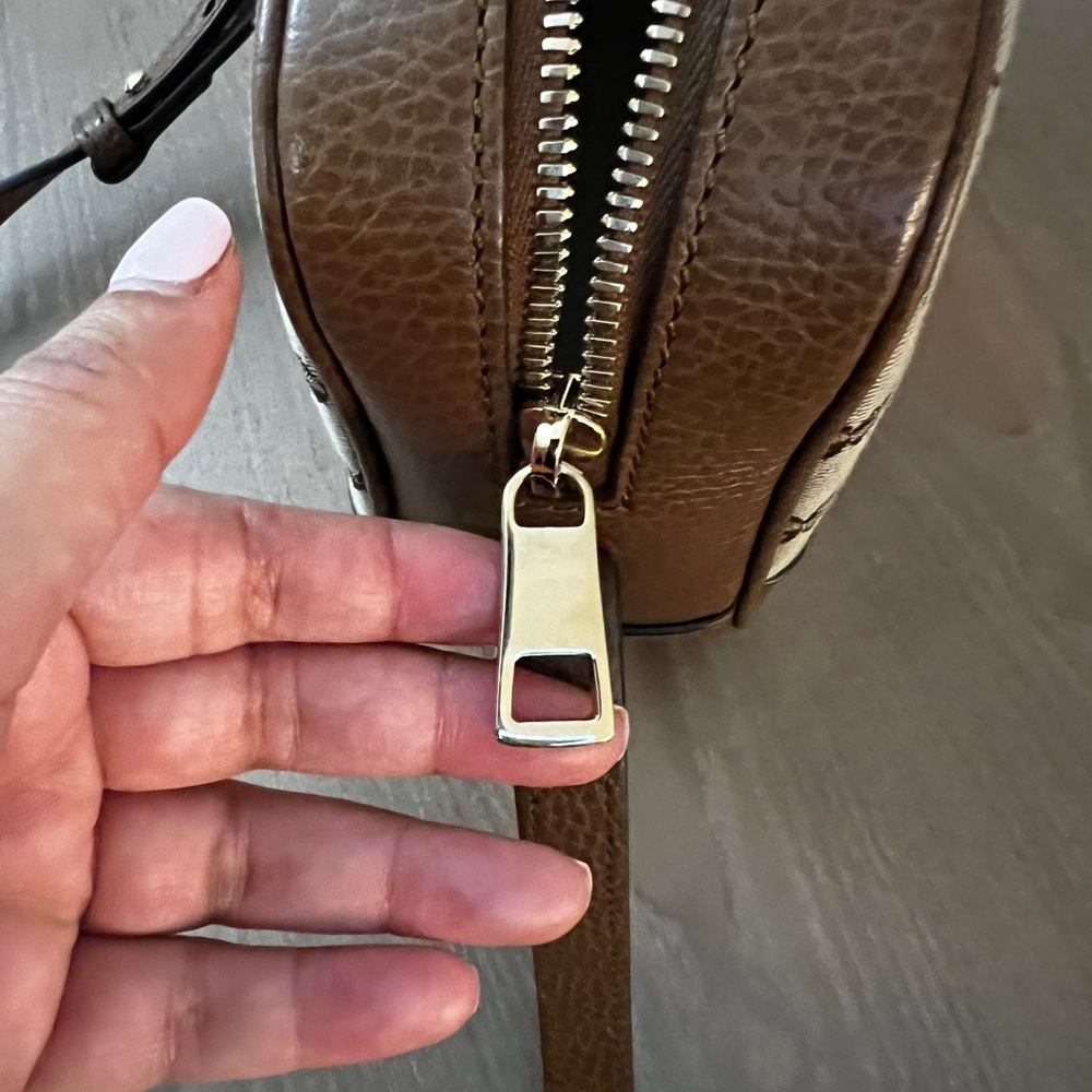 Pre-loved Gucci Bree Disco Crossbody Bag - Picture 8 of 13